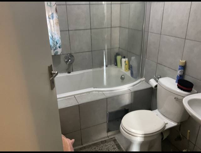 2 BEDROOM APARTMENT FOR SALE IN HEUWELOORD